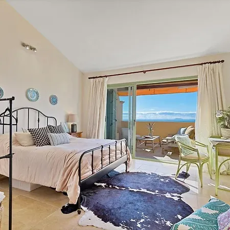 Lejlighed Stunning Sea View Penthouse Estepona