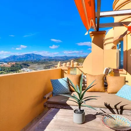 Stunning Sea View Penthouse Lejlighed *