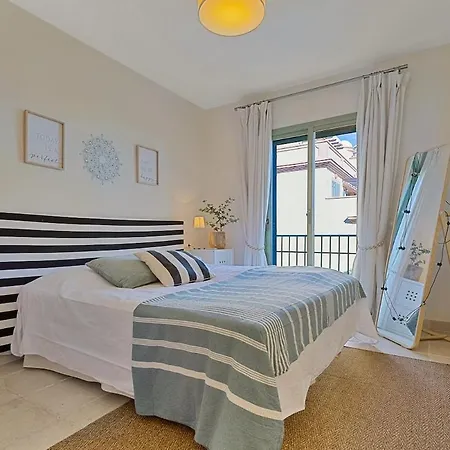 Lejlighed Stunning Sea View Penthouse Estepona