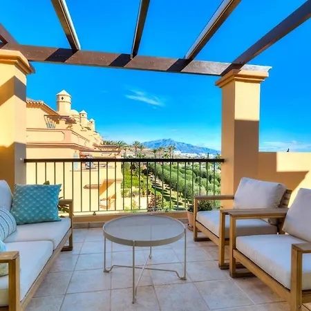 Lejlighed Stunning Sea View Penthouse Estepona