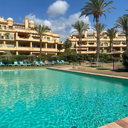 Stunning Sea View Penthouse Lejlighed